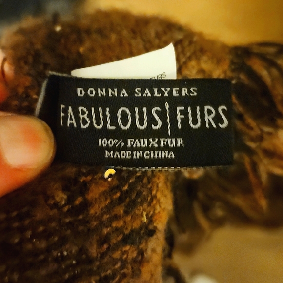 Leopard Print Fringed Scarf - Picture 2 of 2